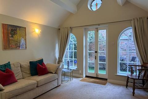2 bedroom detached house for sale, Monkgate, York