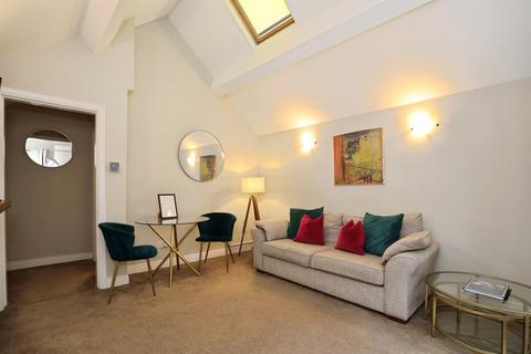 2 bedroom detached house for sale, Monkgate, York