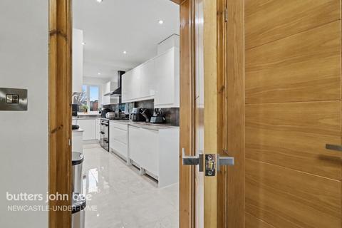 3 bedroom semi-detached house for sale, Buckmaster Avenue, Newcastle