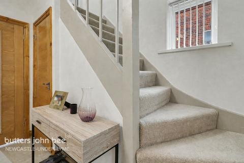 3 bedroom semi-detached house for sale, Buckmaster Avenue, Newcastle