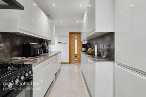 3 bedroom semi-detached house for sale, Buckmaster Avenue, Newcastle