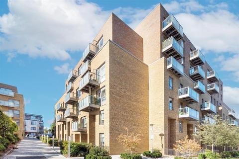 2 bedroom apartment for sale, Miles Road, London N8