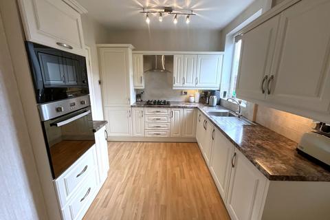 3 bedroom semi-detached house for sale, Stuart Road, Rowley Regis B65
