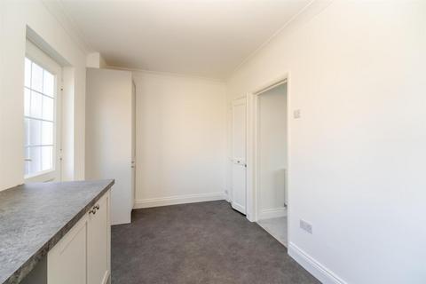3 bedroom terraced house for sale, Lemsford Court, Borehamwood WD6