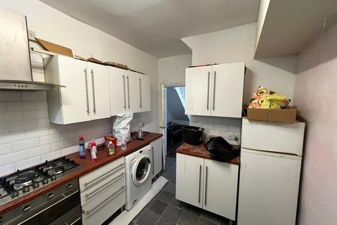 2 bedroom terraced house for sale, Milnrow Road, Rochdale, Greater Manchester, OL16