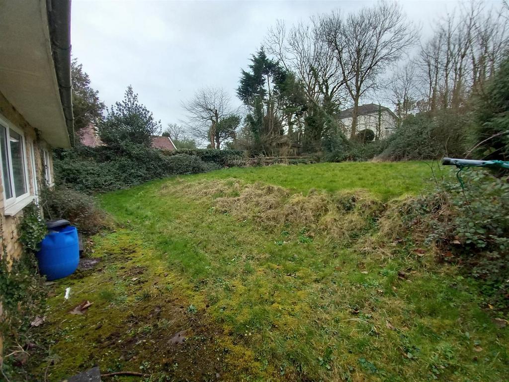 15 Lenwood Gdn 1.jpg