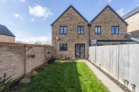 3 bedroom semi-detached house for sale, Bluebell Way, Whiteley PO15