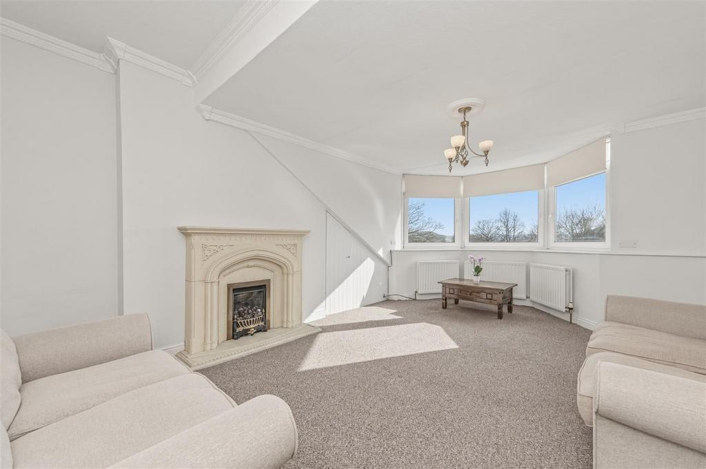 17 - Flat 3,58 Free School Lane HX1 2 PW.jpg