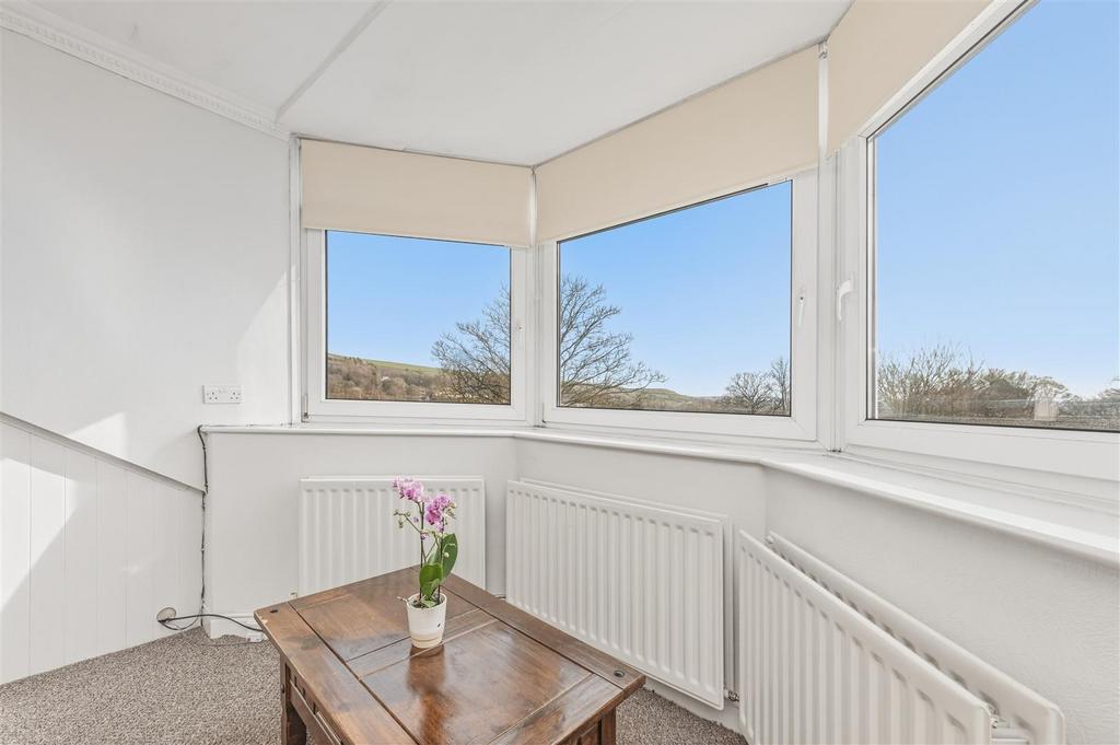 24 - Flat 3,58 Free School Lane HX1 2 PW.jpg