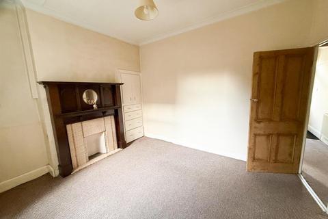 2 bedroom end of terrace house for sale, 28 Skipton Road, Steeton