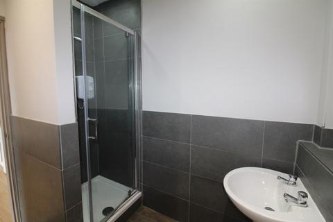 2 bedroom apartment to rent, Flat 2, 6 Church Lane Pudsey