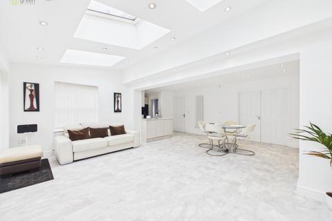 undefined, Kingston Road, Sutton Coldfield, B75 7NY