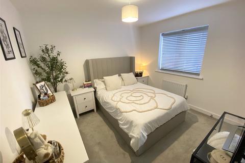undefined, John Jaundrell Close, Priorslee, Telford, Shropshire, TF2