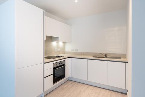 1 bedroom flat to rent, Farine Avenue, Hayes UB3