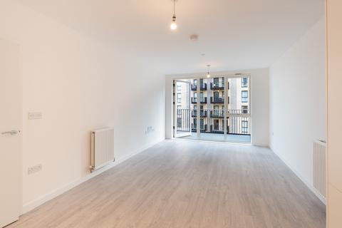 1 bedroom flat to rent, Farine Avenue, Hayes UB3
