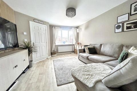 3 bedroom semi-detached house for sale, Helm Close, South Shore , Blyth, Northumberland, NE24 3UT