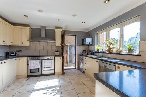 4 bedroom detached house for sale, Nipsells Chase, Mayland, Chelmsford