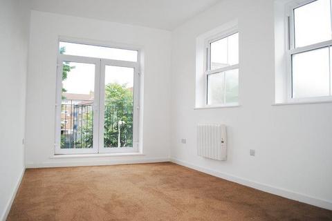 2 bedroom apartment to rent, Lynton House, Docklands, E16
