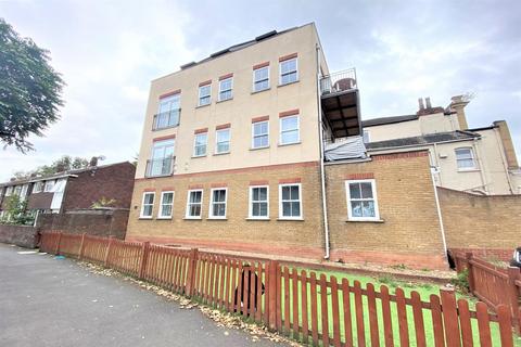 2 bedroom apartment to rent, Lynton House, Docklands, E16