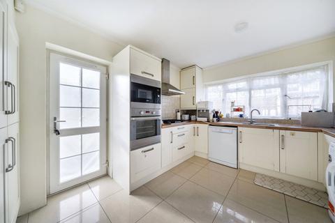 undefined, The Avenue, Worcester Park, KT4