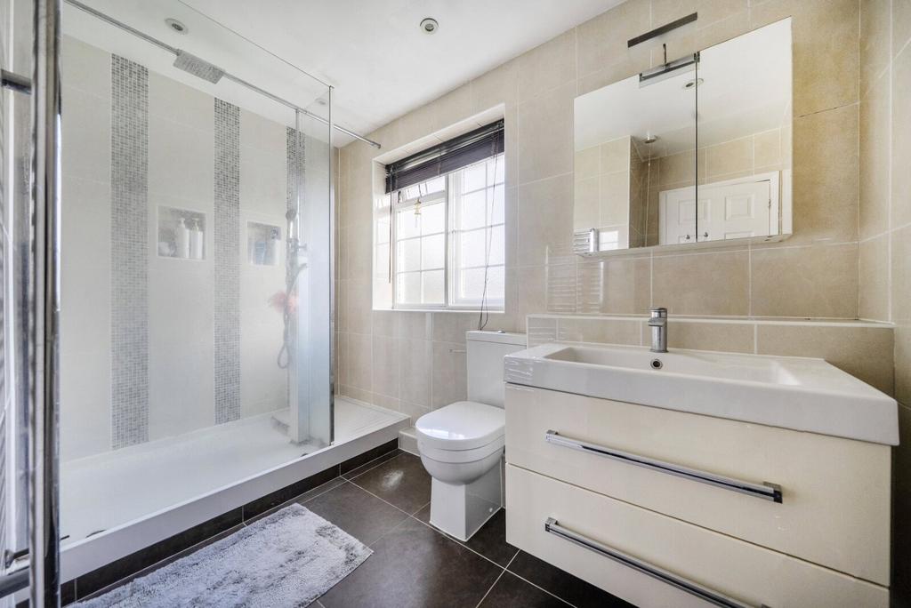 Ensuite Bathroom