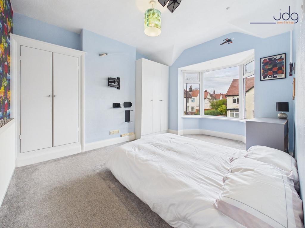 Double Bedroom 2 with built in storage
