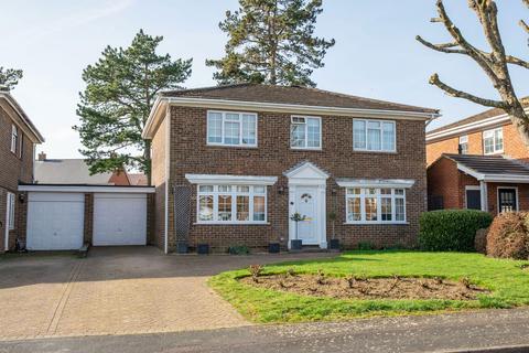 Beech Tree Close, Oakley, RG23 7EF