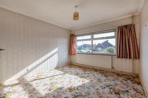 2 bedroom detached bungalow for sale, Keswick Close, Worthing BN12