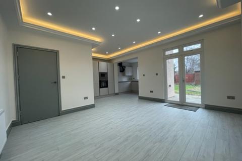 undefined, Thornton Heath CR7
