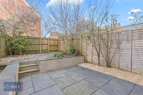 5 bedroom terraced house to rent, Trubshaw Close, Horfield, Bristol, BS7