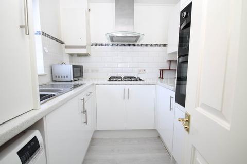 2 bedroom end of terrace house for sale, Windrush, New Malden