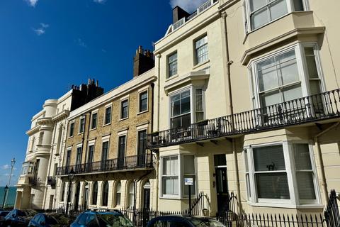 2 bedroom apartment to rent, Belgrave Place, BRIGHTON