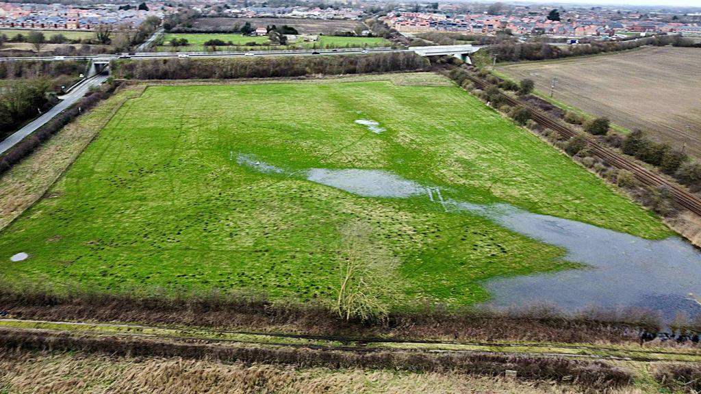7.15 acre parcel of grassland - For sale by aucti