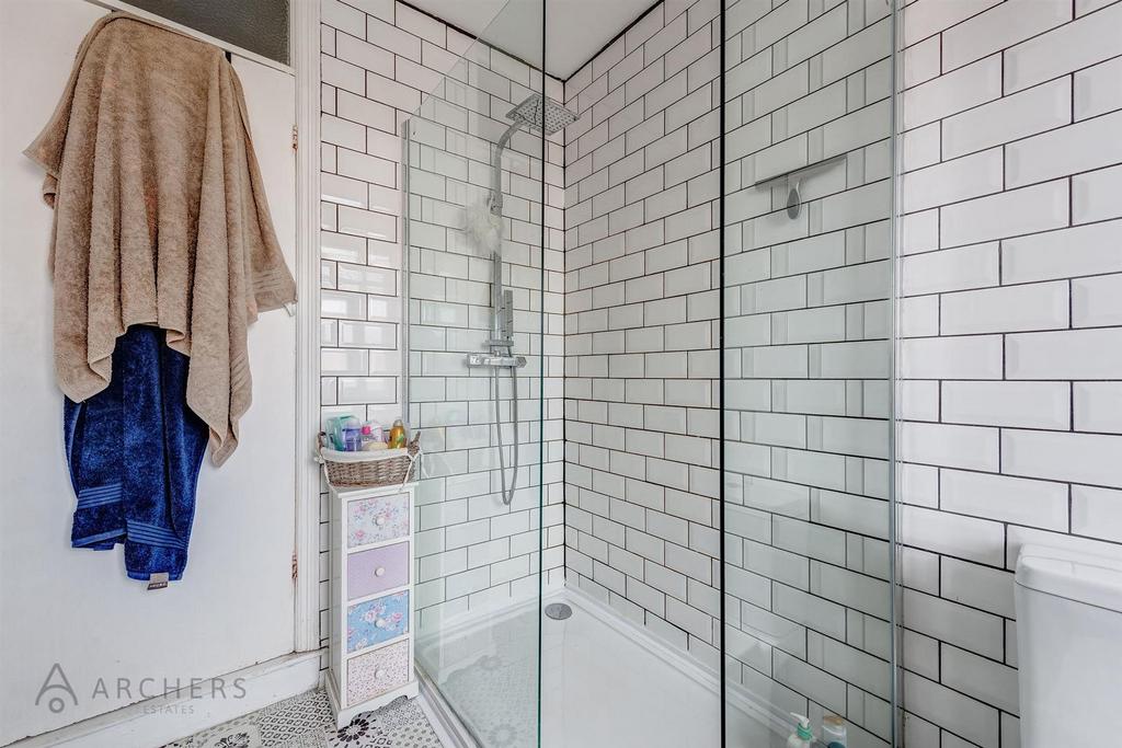 24 Lennox Road(Interior)-19.jpg