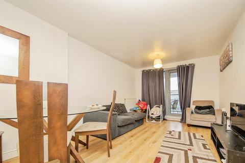 2 bedroom apartment for sale, Reavell Place, Ipswich