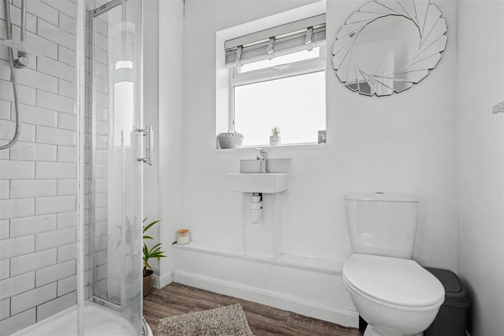 Ensuite.jpeg