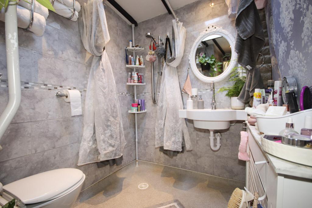 Downstairs Wetroom