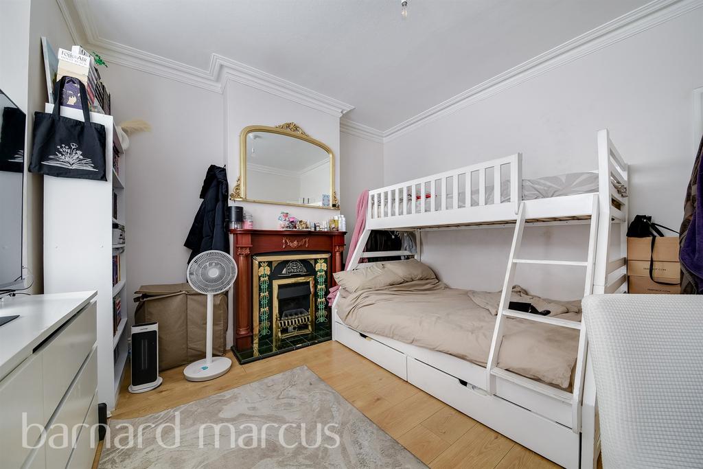Bedroom, fireplace