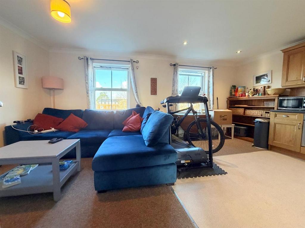 Lounge/Kitchen