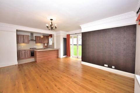 2 bedroom ground floor flat to rent, Glasfryn Court, Harrow on the Hill