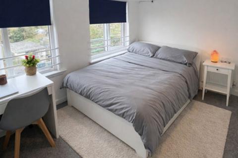 undefined, Fifth Avenue, Bristol, BS7