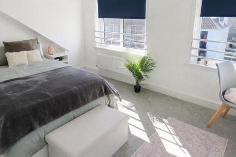 6 bedroom end of terrace house to rent, Fifth Avenue, Bristol, BS7
