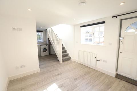 1 bedroom house to rent, Marlowes, Hemel Hempstead, HP1