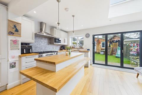 undefined, Pine Gardens, Ruislip HA4