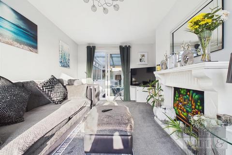 4 bedroom end of terrace house for sale, Brightling Avenue, Hastings