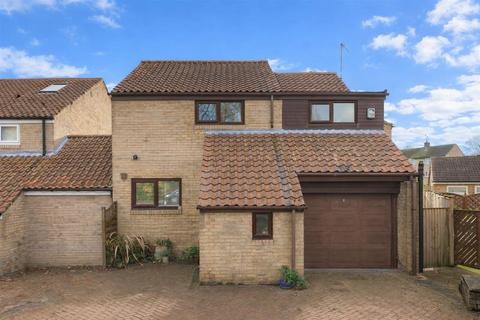 5 bedroom detached house for sale, Bridge Garth, Wetherby LS23