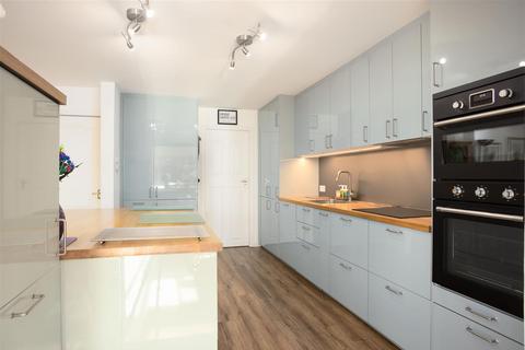 5 bedroom detached house for sale, Bridge Garth, Wetherby LS23