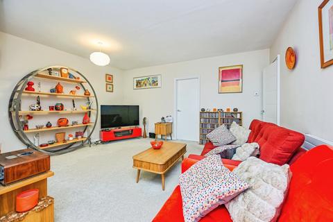 3 bedroom apartment for sale, Eton Court, Liverpool, Merseyside, L18