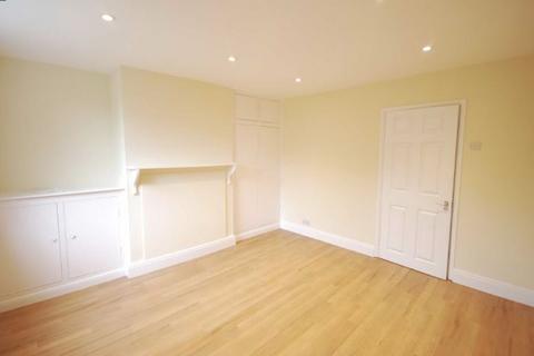 1 bedroom flat to rent, London Road, Shenley, WD7