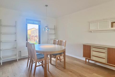 2 bedroom flat to rent, Eildon Terrace, Inverleith, Edinburgh, EH3